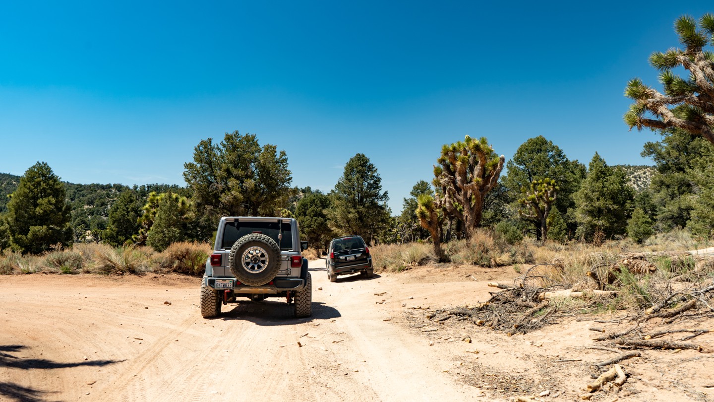 2N02 Burns Canyon California Offroad Trail